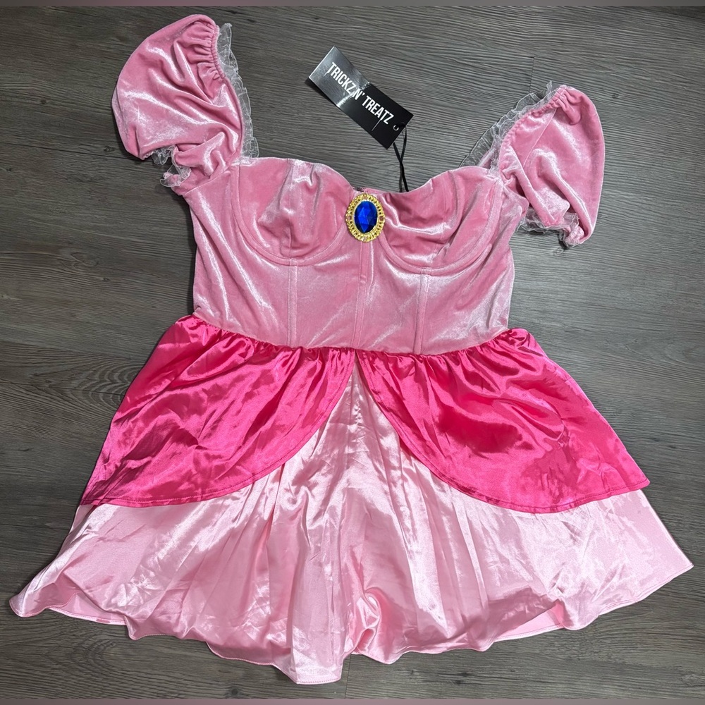 NWT Dolls Kill / Trickz N’ Treatz Princess Peach Costume Dress